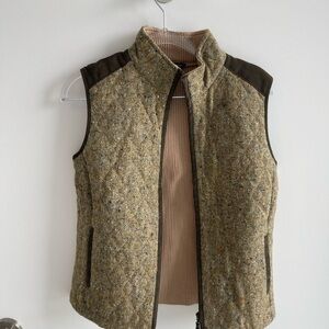 J. McLaughlin Tweed Vest with Green and Tan Details